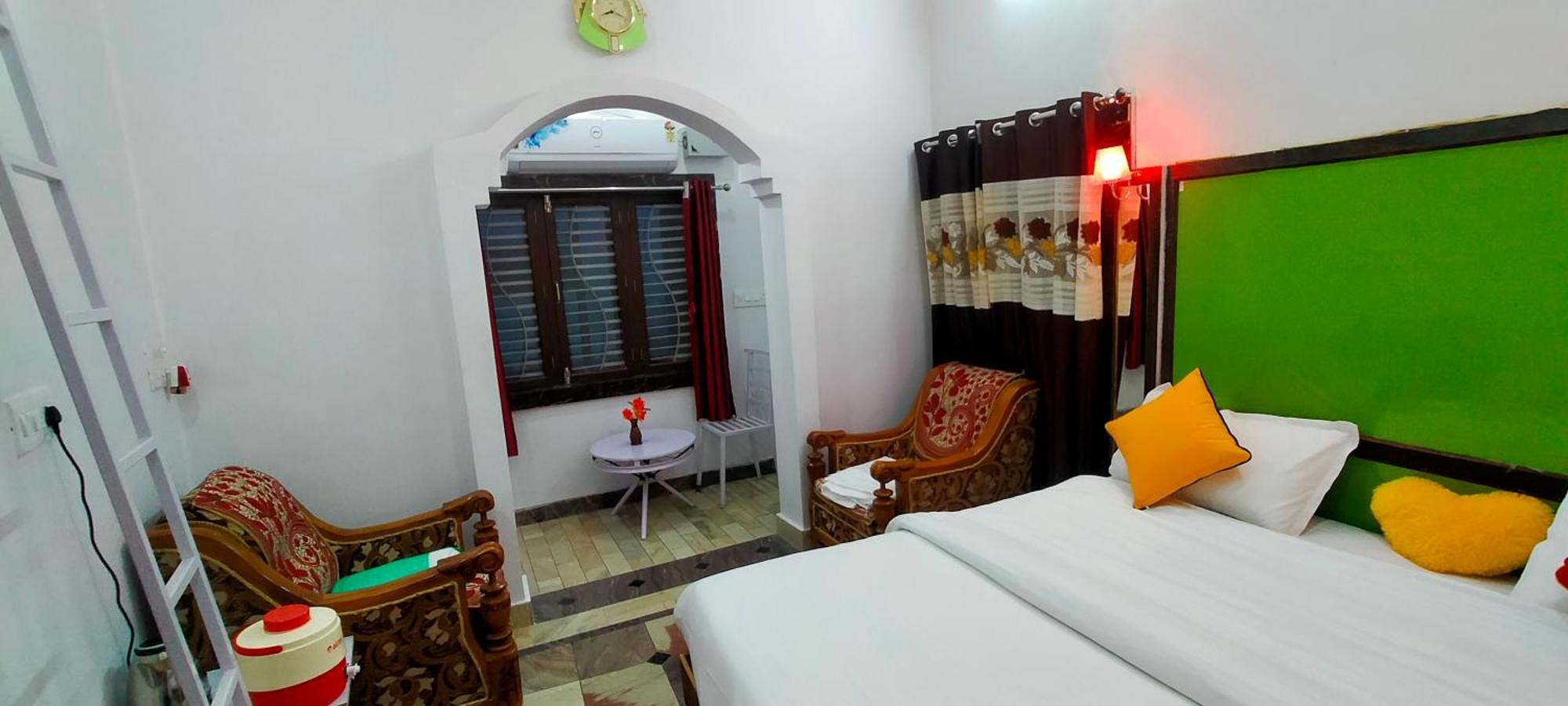 Eastern Gate Homestay Khajurāho Exterior photo