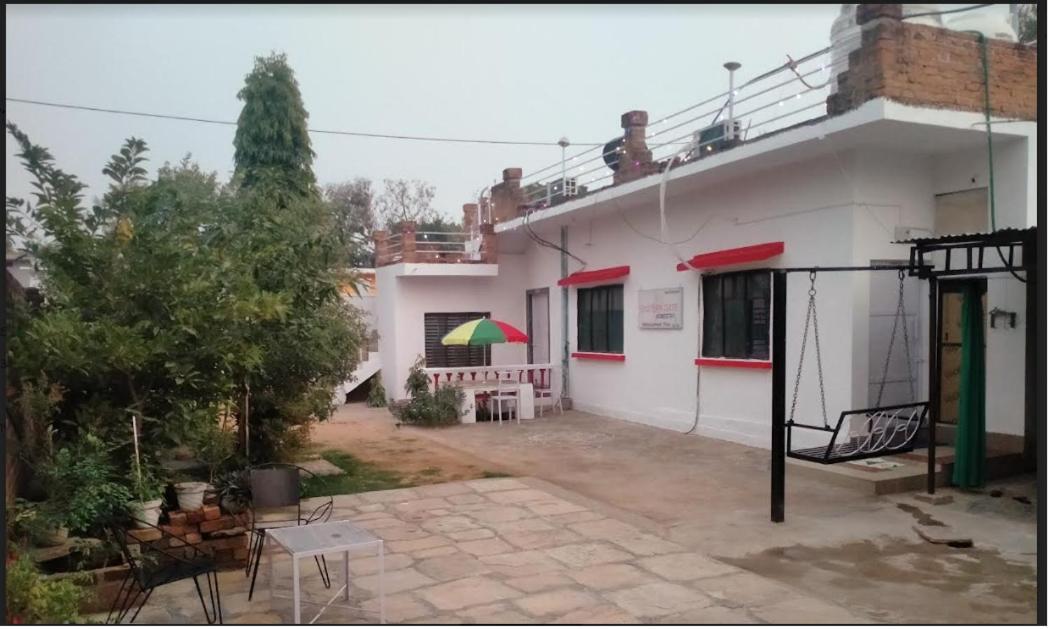 Eastern Gate Homestay Khajurāho Exterior photo