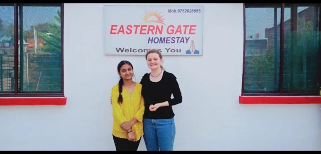 Eastern Gate Homestay Khajurāho Room photo